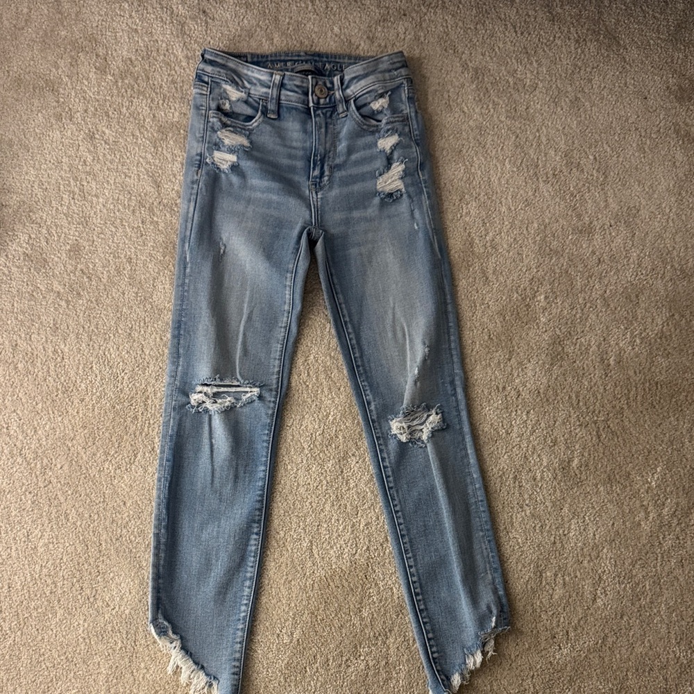 American Eagle Outfitters Light Blue Distressed Skinny Jeans